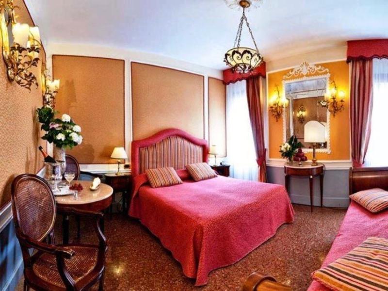 Hotel Arlecchino Venice Exterior photo